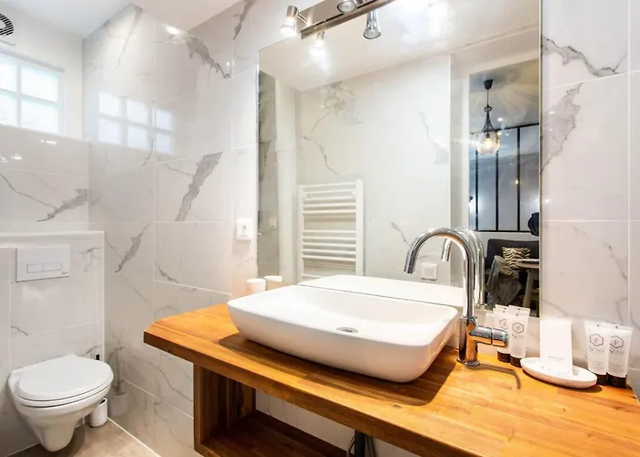 Amazing - 1br 4p - Bastille *